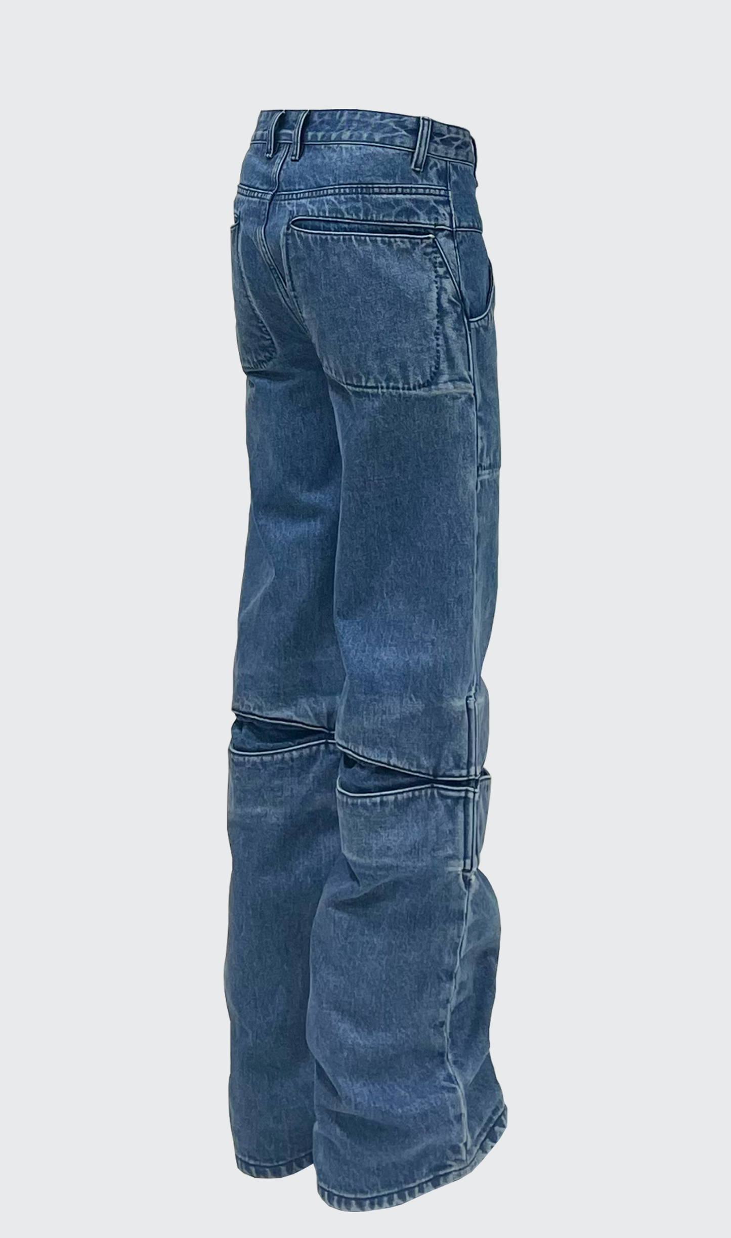 SPLIT KNEE JEANS